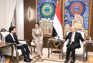 العليمي يبحث مع القائم بالأعمال الأميركي تعزيز التعاون ومواجهة تهديدات الحوثيين العليمي يبحث مع القائم بالأعمال الأميركي تعزيز التعاون ومواجهة تهديدات الحوثيين