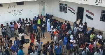 ضبط 26 مهربا إثيوبيا وترحيل 406 مهاجرا غير شرعي في حملة أمنية واسعة بمديرية شحن المهرة ضبط 26 مهربا إثيوبيا وترحيل 406 مهاجرا غير شرعي في حملة أمنية واسعة بمديرية شحن المهرة