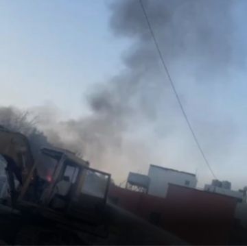 غارة إسرائيلية تستهدف حفارا جنوب لبنان غارة إسرائيلية تستهدف حفارا جنوب لبنان