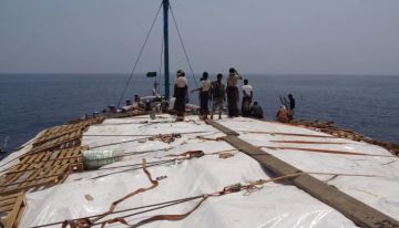 من سواحل لحج إلى حاويات عدن: ايران وشبكات أفريقية في تهريب أسلحة و مخدرات الى مليشيات الحوثي من سواحل لحج إلى حاويات عدن: ايران وشبكات أفريقية في تهريب أسلحة و مخدرات الى مليشيات الحوثي