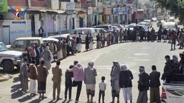 البيضاء.. وقفات مسلحة بمديريات المدينة والصومعة وذي ناعم والشريه نصرة لفلسطين