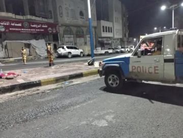 شرطة تعز تعلن تسليم ثلاثة متهمين في قضية مقتل النجاشي للنيابة العامة شرطة تعز تعلن تسليم ثلاثة متهمين في قضية مقتل النجاشي للنيابة العامة