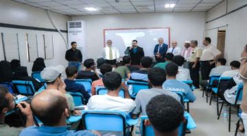 فريق التوجيه الرئاسي يطلع على سير عمل جامعة الأوائل في المكلا