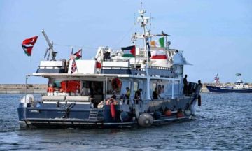 أسطول الصمود يتهم إسرائيل بشن عدوان بحري على سفنه