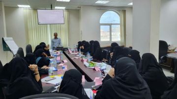 غرفة تجارة الحديدة تنظم برنامجا تدريبيا في ريادة الأعمال الخضراء للمنشآت الصغيرة والمتوسطة غرفة تجارة الحديدة تنظم برنامجا تدريبيا في ريادة الأعمال الخضراء للمنشآت الصغيرة والمتوسطة
