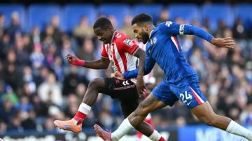 تشيلسي يهدر فرصة التقدم في ترتيب الدوري الإنجليزي تشيلسي يهدر فرصة التقدم في ترتيب الدوري الإنجليزي