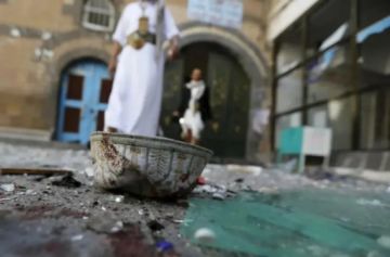 منها مقتل 277 إماما وخطيبا.. تقرير صادم يوثق 4896 انتهاكا حوثيا ضد المساجد في اليمن منها مقتل 277 إماما وخطيبا.. تقرير صادم يوثق 4896 انتهاكا حوثيا ضد المساجد في اليمن