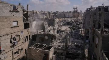 رئيس الأركان الأمريكي يجري جولة استطلاعية فوق غزة