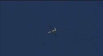 لبنان.. تحليق مكثف لطيران إسرائيلي مسير فوق بيروت وصيدا