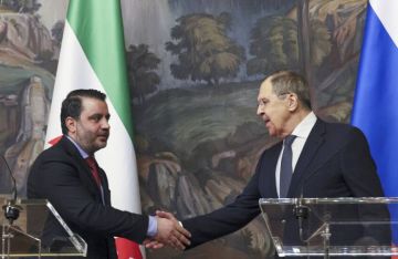 وفد سوري يتوجه إلى روسيا لإعادة تفعيل الخدمات القنصلية وفد سوري يتوجه إلى روسيا لإعادة تفعيل الخدمات القنصلية