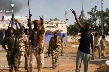 البرهان: تقدير القيادة في الفاشر كان المغادرة بعد الدمار الكبير