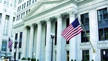 الاحتياطي الفيدرالي الأمريكي يخفض الفائدة للمرة الثانية في 2025 وسط انقسام داخلي