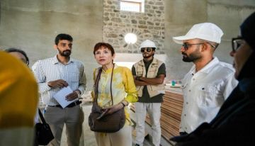 مدير صيرة ووفد فرنسي يزورون مشروع ترميم سينما برافين أروى بعدن مدير صيرة ووفد فرنسي يزورون مشروع ترميم سينما برافين أروى بعدن