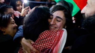 إسرائيل تخفض عدد الأسرى الفلسطينيين المقرر تسليمهم لـ1718