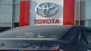 تويوتا تعتز الإعلان عن استيراد سيارات أمريكية الصنع لليابان بزيارة ترامب