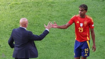 استبعاد لامين يامال من قائمة منتخب إسبانيا