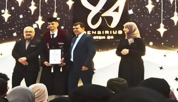 حفل تخرج الدفعة 24 لطلاب كلية طب الاسنان بجامعة عدن حفل تخرج الدفعة 24 لطلاب كلية طب الاسنان بجامعة عدن