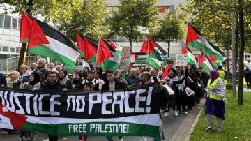 تظاهرة حاشدة للجالية الفلسطينية في بريمن الألمانية لأجل غزة تظاهرة حاشدة للجالية الفلسطينية في بريمن الألمانية لأجل غزة
