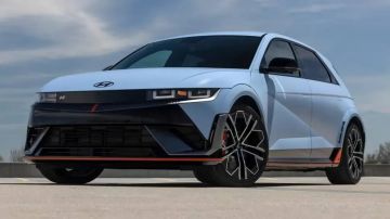 هيونداي IONIQ 5 الكهربائية تصل إلى السوق المصري.. أداء عالي وتقنيات متقدمة في تصميم مستقبلي هيونداي IONIQ 5 الكهربائية تصل إلى السوق المصري.. أداء عالي وتقنيات متقدمة في تصميم مستقبلي