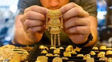 أسعار الذهب في مصر اليوم الخميس 2 أكتوبر 2025..قفزة غير مسبوقة