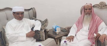 عضو مجلس القيادة الرئاسي البحسني يطمئن على الحالة الصحية للحكم النهدي والشيخ باوزير عضو مجلس القيادة الرئاسي البحسني يطمئن على الحالة الصحية للحكم النهدي والشيخ باوزير