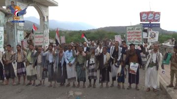 أبناء لحج يحتشدون في أربع مسيرات تحت شعار طوفان الأقصى .. عامان من الجهاد والتضحية حتى النصر أبناء لحج يحتشدون في أربع مسيرات تحت شعار طوفان الأقصى .. عامان من الجهاد والتضحية حتى النصر