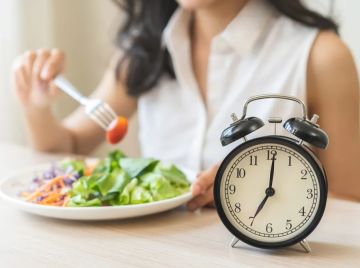 دراسة تشير إلى أن الصيام المتقطع يسبب أمراض القلب: اختصاصية تشرح