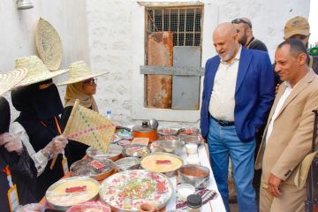 محافظ تعز يفتتح مهرجان التراث الأول يشيد بجهود هيئة الآثار و المتاحف بالمحافظة