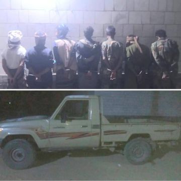 أمن أبين يعلن اعتقال قائد نقطة أمعين و5 من أفراده بتهمة الابتزاز والاعتداء على سائق مصري على الخط الدولي أمن أبين يعلن اعتقال قائد نقطة أمعين و5 من أفراده بتهمة الابتزاز والاعتداء على سائق مصري على الخط الدولي