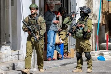 العدو الإسرائيلي يعتقل 10 فلسطينيين في البيرة ومخيم الجلزون وزعترة شمال الضفة