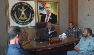 فريق التوجيه والرقابة الرئاسي يبحث مع الغرفة التجارية في لحج تفعيل الرقابة على الأسواق فريق التوجيه والرقابة الرئاسي يبحث مع الغرفة التجارية في لحج تفعيل الرقابة على الأسواق