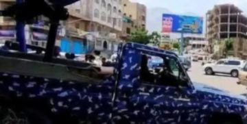 الملقب بـ الأصفر .. أمن تعز يعلن القبض على أحد أخطر المطلوبين أمنيا الملقب بـ الأصفر .. أمن تعز يعلن القبض على أحد أخطر المطلوبين أمنيا