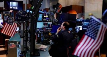 الأسهم الأمريكية تفتتح على ارتفاع قياسي جديد الأسهم الأمريكية تفتتح على ارتفاع قياسي جديد