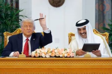 ترامب يشيد بأمير قطر ويصفه بأحد أعظم قادة العالم ترامب يشيد بأمير قطر ويصفه بأحد أعظم قادة العالم