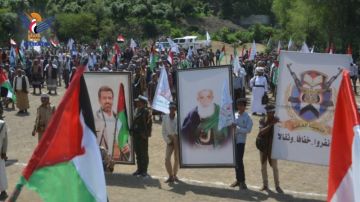 تعز .. عرض لخريجي دورات طوفان الأقصى بمديرية شرعب الرونة دعما لفلسطين تعز .. عرض لخريجي دورات طوفان الأقصى بمديرية شرعب الرونة دعما لفلسطين