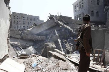 مصادر إسرائيلية تتنبأ بحالة وزير الدفاع بحكومة أنصار الله في اليمن مصادر إسرائيلية تتنبأ بحالة وزير الدفاع بحكومة أنصار الله في اليمن