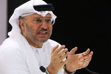 قرقاش يدعو إلى نهج جديد لإنهاء الصراع في الشرق الأوسط قرقاش يدعو إلى نهج جديد لإنهاء الصراع في الشرق الأوسط