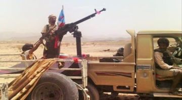 قوات موالية للإمارات تختطف طفلا ومواطنا من الضالع وتتعرض لهم في أبين