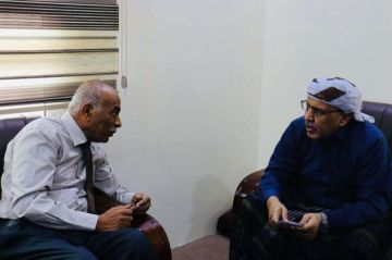 الكثيري يثمن الدور الريادي لمركز بحوث الطاقة المتجددة في حضرموت الكثيري يثمن الدور الريادي لمركز بحوث الطاقة المتجددة في حضرموت