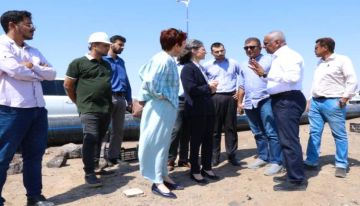 باخبيرة والسفيرة الفرنسية يقفان على سير مشروع إعادة تأهيل خط الضخ الرئيسي للمياه من بئر أحمد باخبيرة والسفيرة الفرنسية يقفان على سير مشروع إعادة تأهيل خط الضخ الرئيسي للمياه من بئر أحمد