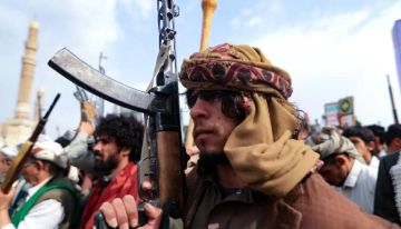 رهنها بقرار حماس.. الحوثي يعلن مواصلة استهداف إسرائيل رغم خطة ترامب