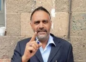 أنصحكم تكونوا أجانب! مقرب من الحوثيين يسخر من التمييز الفاضح للحوثيين بين موظفي الأمم المتحدة المحليين والأجانب  أنصحكم تكونوا أجانب! مقرب من الحوثيين يسخر من التمييز الفاضح للحوثيين بين موظفي الأمم المتحدة المحليين والأجانب