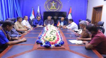 انتقالي وادي حضرموت يلتقي أعضاء الجمعية الوطنية ومجلس المستشارين لمناقشة الترتيبات لفعالية 14 أكتوبر انتقالي وادي حضرموت يلتقي أعضاء الجمعية الوطنية ومجلس المستشارين لمناقشة الترتيبات لفعالية 14 أكتوبر