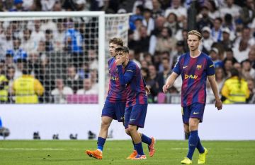 برشلونة يستعد لمواجهة إلتشي في الدوري الإسباني بثمان إصابات في صفوفه برشلونة يستعد لمواجهة إلتشي في الدوري الإسباني بثمان إصابات في صفوفه