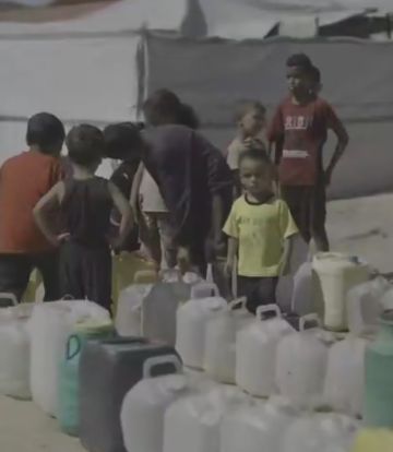 الأمم المتحدة: سكان غزة يضطرون للاعتماد على مياه البحر نتيجة النقص الحاد في مياه الشرب الأمم المتحدة: سكان غزة يضطرون للاعتماد على مياه البحر نتيجة النقص الحاد في مياه الشرب