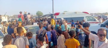 تشييع مهيب للشهيد الشيخ مهدي العقربي في عدن تشييع مهيب للشهيد الشيخ مهدي العقربي في عدن