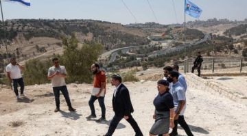 تحقيق كندي يكشف دعم جمعيات خيرية للاستيلاء على أراض فلسطينية