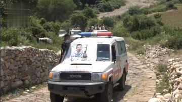 تشييع جثمان الشهيد عبدالله ناجي السبلي في ريمة تشييع جثمان الشهيد عبدالله ناجي السبلي في ريمة