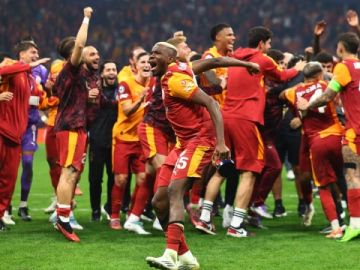 غلطة سراي يهزم ليفربول وفوز بايرن ومرسيليا وتشلسي وإنتر وأتلتيكو بأبطال أوروبا غلطة سراي يهزم ليفربول وفوز بايرن ومرسيليا وتشلسي وإنتر وأتلتيكو بأبطال أوروبا