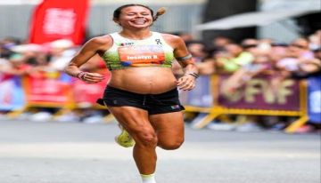 حامل في الشهر السابع.. عداءة فنزويلية تذهل الجميع بإكمال سباق 10 كيلومترات حامل في الشهر السابع.. عداءة فنزويلية تذهل الجميع بإكمال سباق 10 كيلومترات